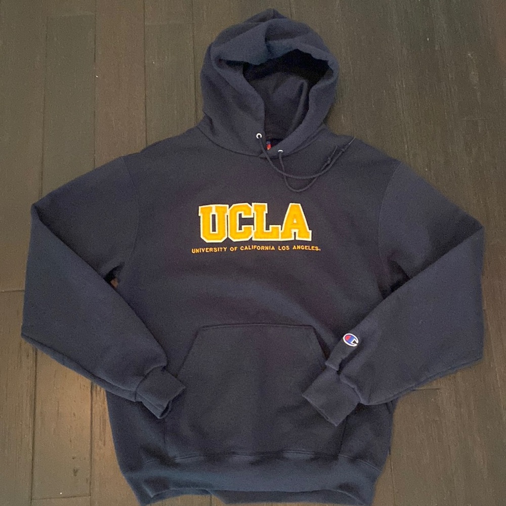 UCLA Sweatshirt - size medium